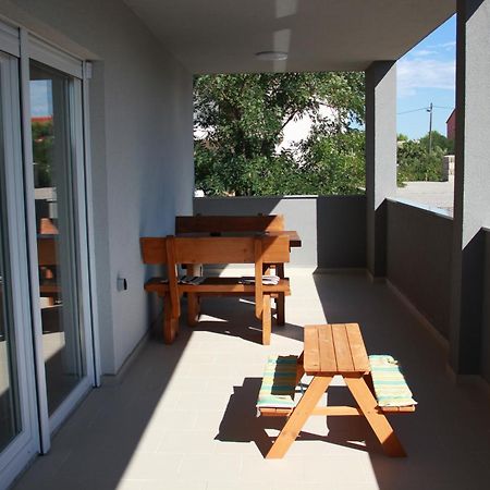 Apartamento Milwe Ražanac Exterior foto