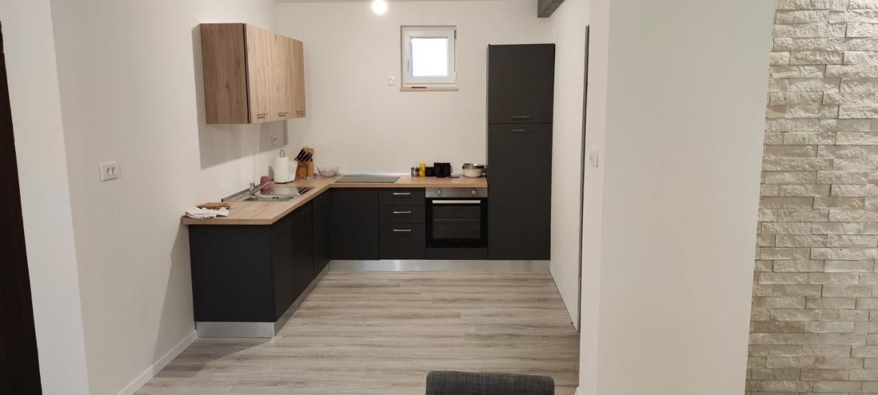 Apartamento Milwe Ražanac Exterior foto