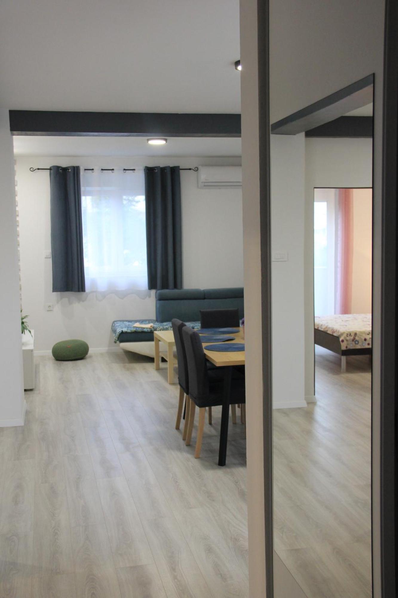 Apartamento Milwe Ražanac Exterior foto